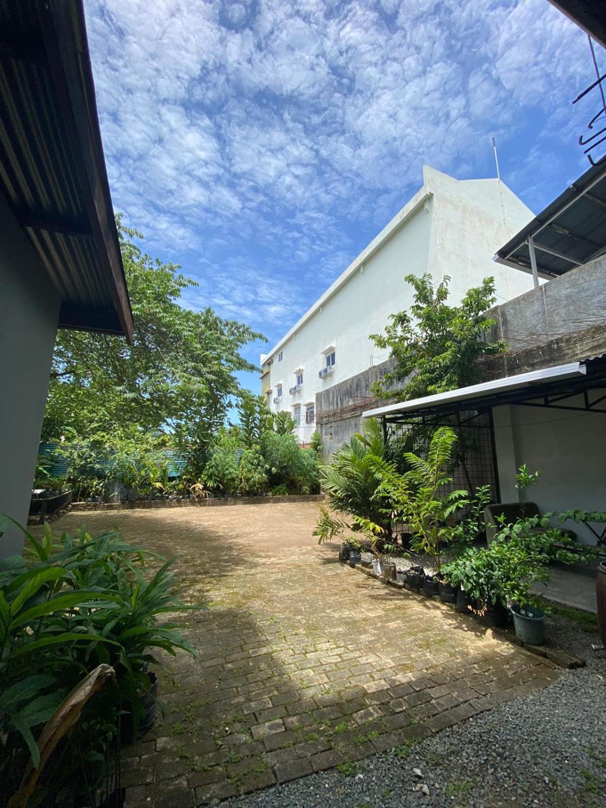 Innbox Hostel Sorong Zewnętrze zdjęcie