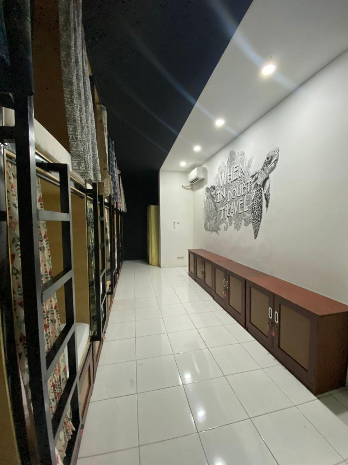Innbox Hostel Sorong Zewnętrze zdjęcie